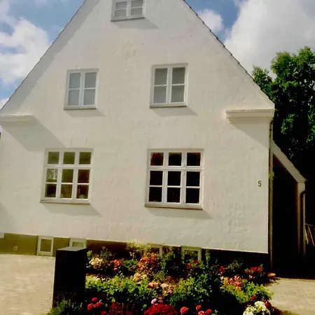Βίλα Beautiful And Charming House In Οντένσε