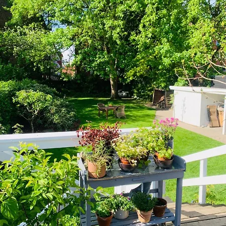 Beautiful And Charming House In Οντένσε